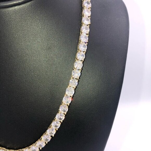 18k 72ct Tennis Necklace - Picture 6 of 12
